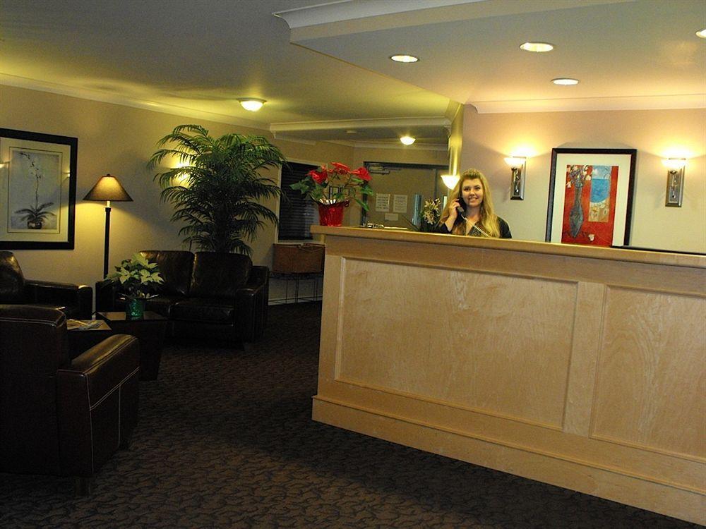 Glenwood Inn & Suites Trail ภายนอก รูปภาพ