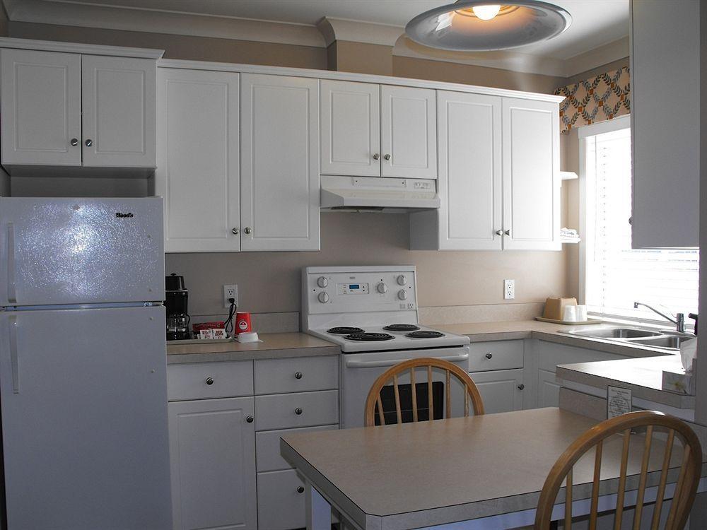 Glenwood Inn & Suites Trail ภายนอก รูปภาพ