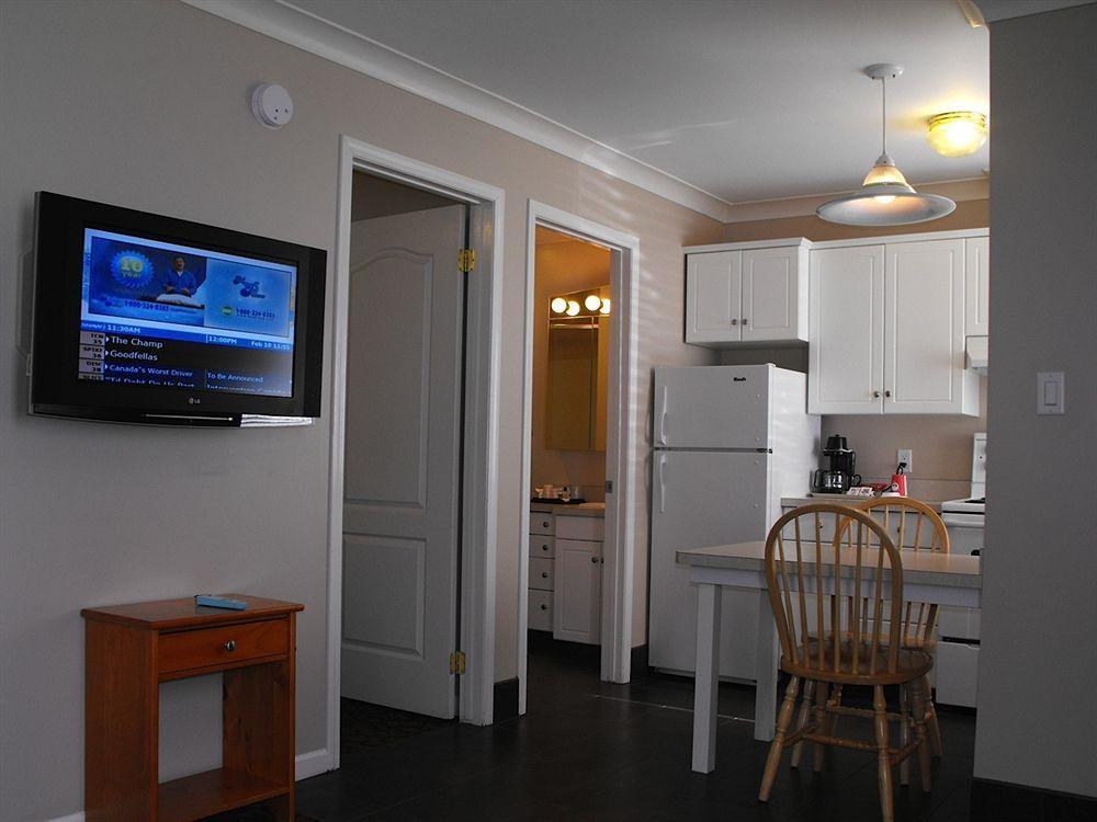 Glenwood Inn & Suites Trail ภายนอก รูปภาพ